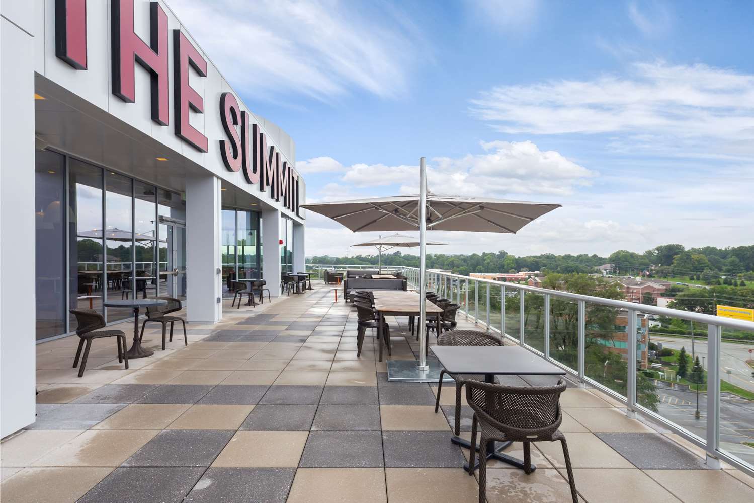 The Summit Hotel Цинциннаті Екстер'єр фото